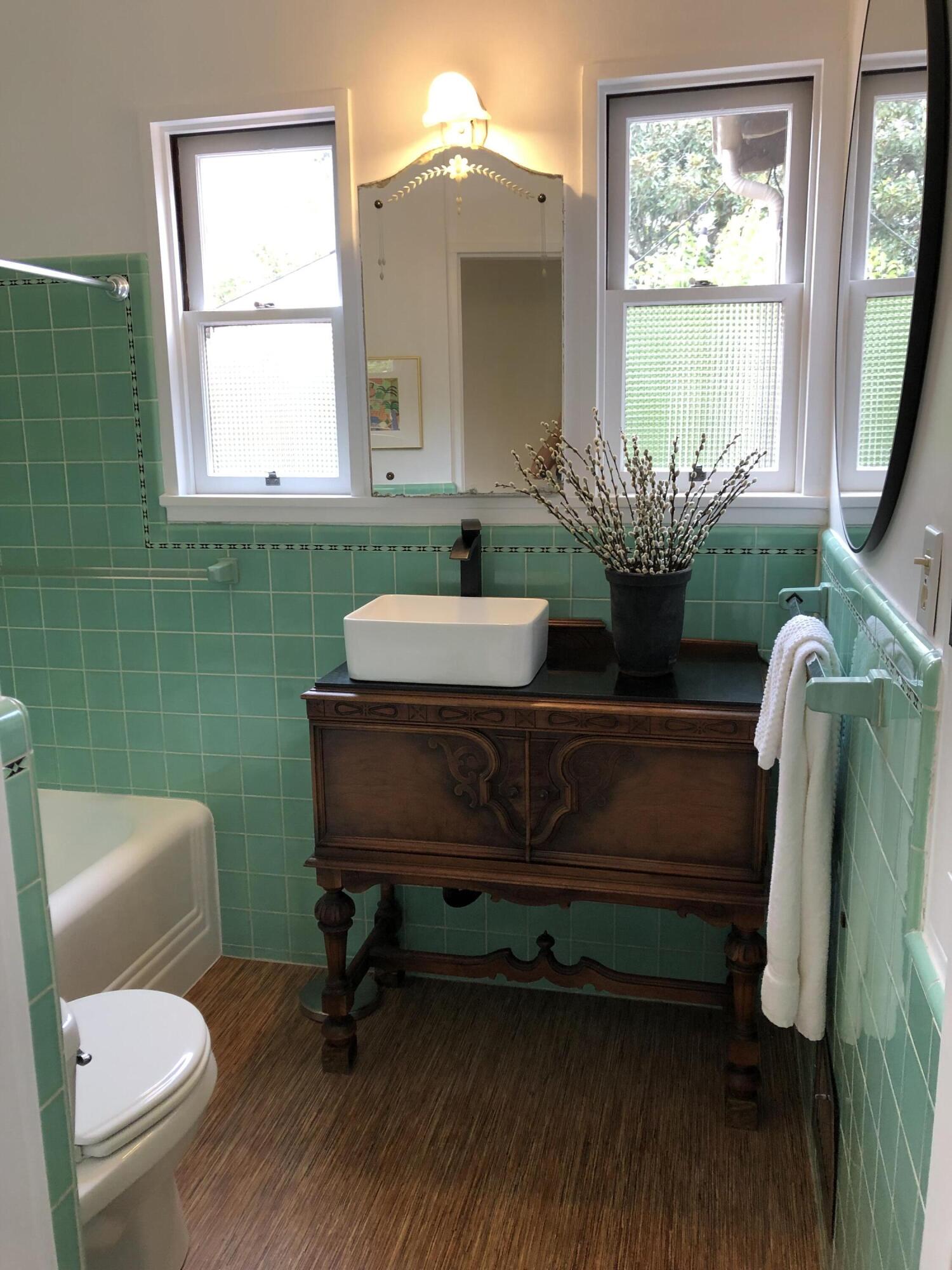 179 Hermosillo Road Santa Barbara, CA 93108 - Photo 29 of 64 Bathroom.