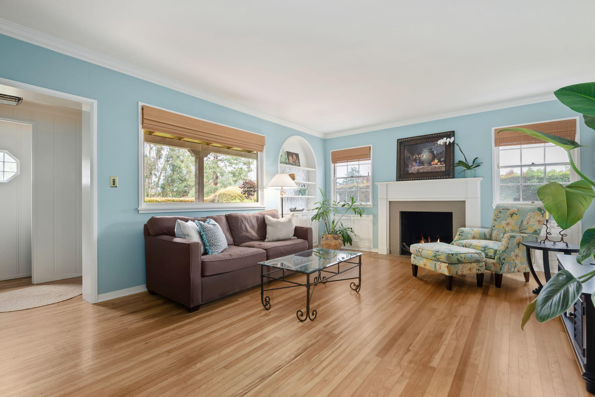 179 Hermosillo Road Santa Barbara, CA 93108 - Photo 38 of 64 08-Living Room