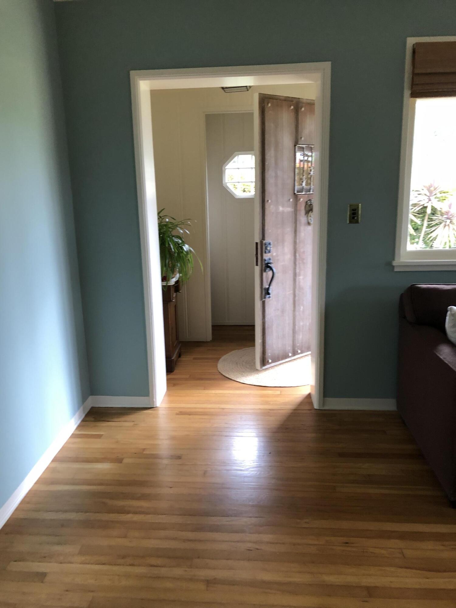 179 Hermosillo Road Santa Barbara, CA 93108 - Photo 4 of 64 Front entry.