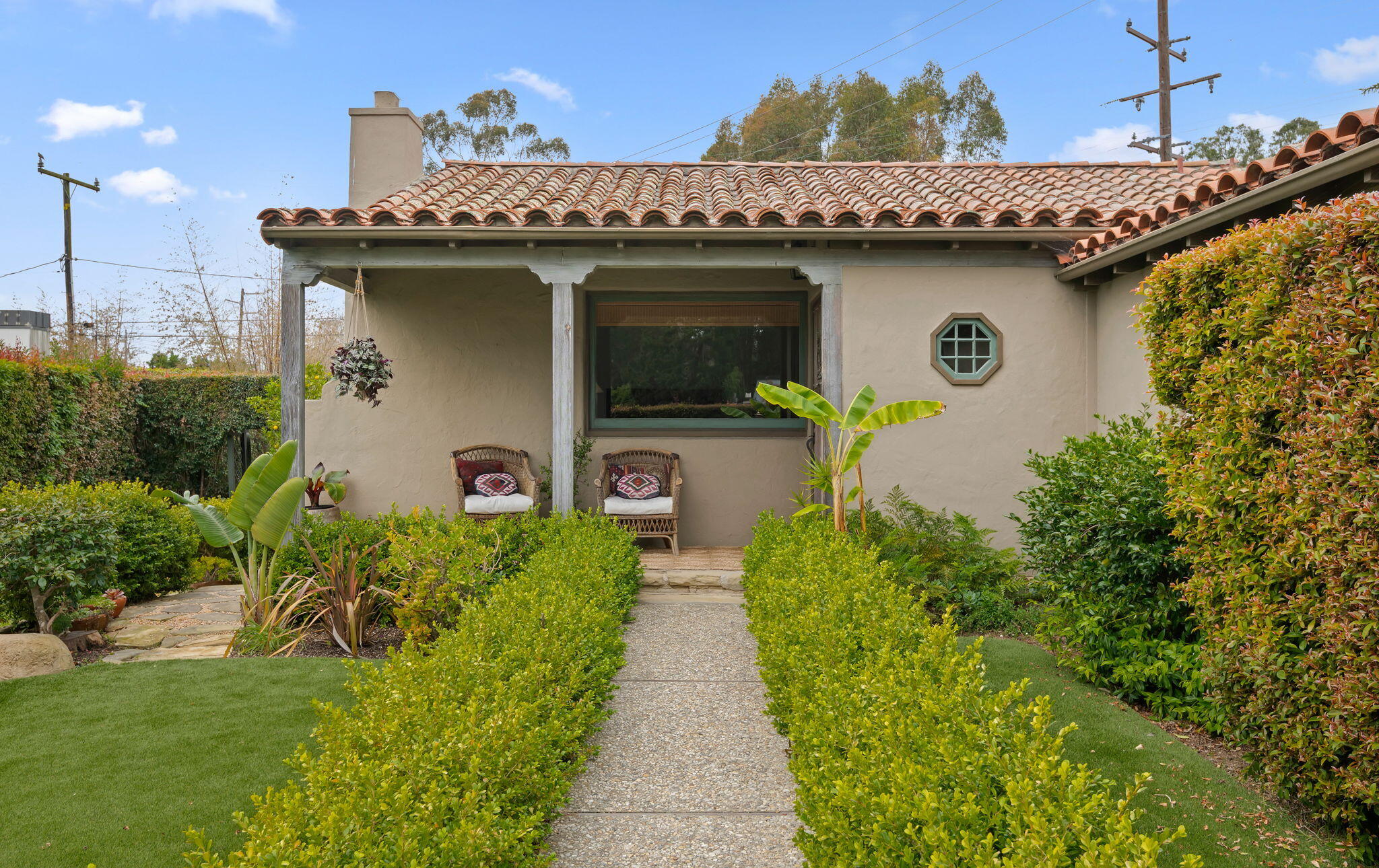 179 Hermosillo Road Santa Barbara, CA 93108 - Photo 6 of 64 03-Front Walkway