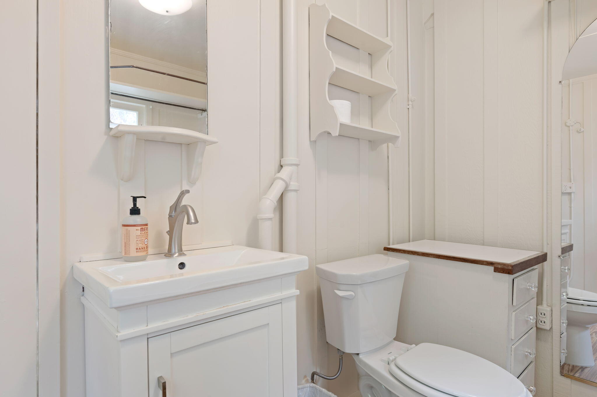 179 Hermosillo Road Santa Barbara, CA 93108 - Photo 62 of 64 38-Studio - Bathroom