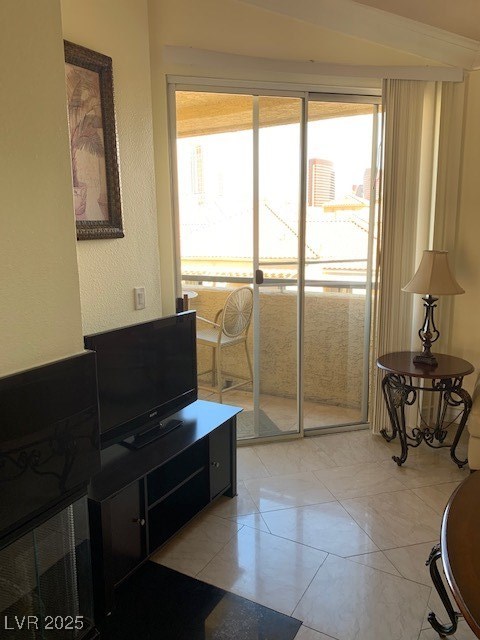 270 East Flamingo Road, Unit 433 Las Vegas, NV 89169 - Photo 24 of 39 To the balcony