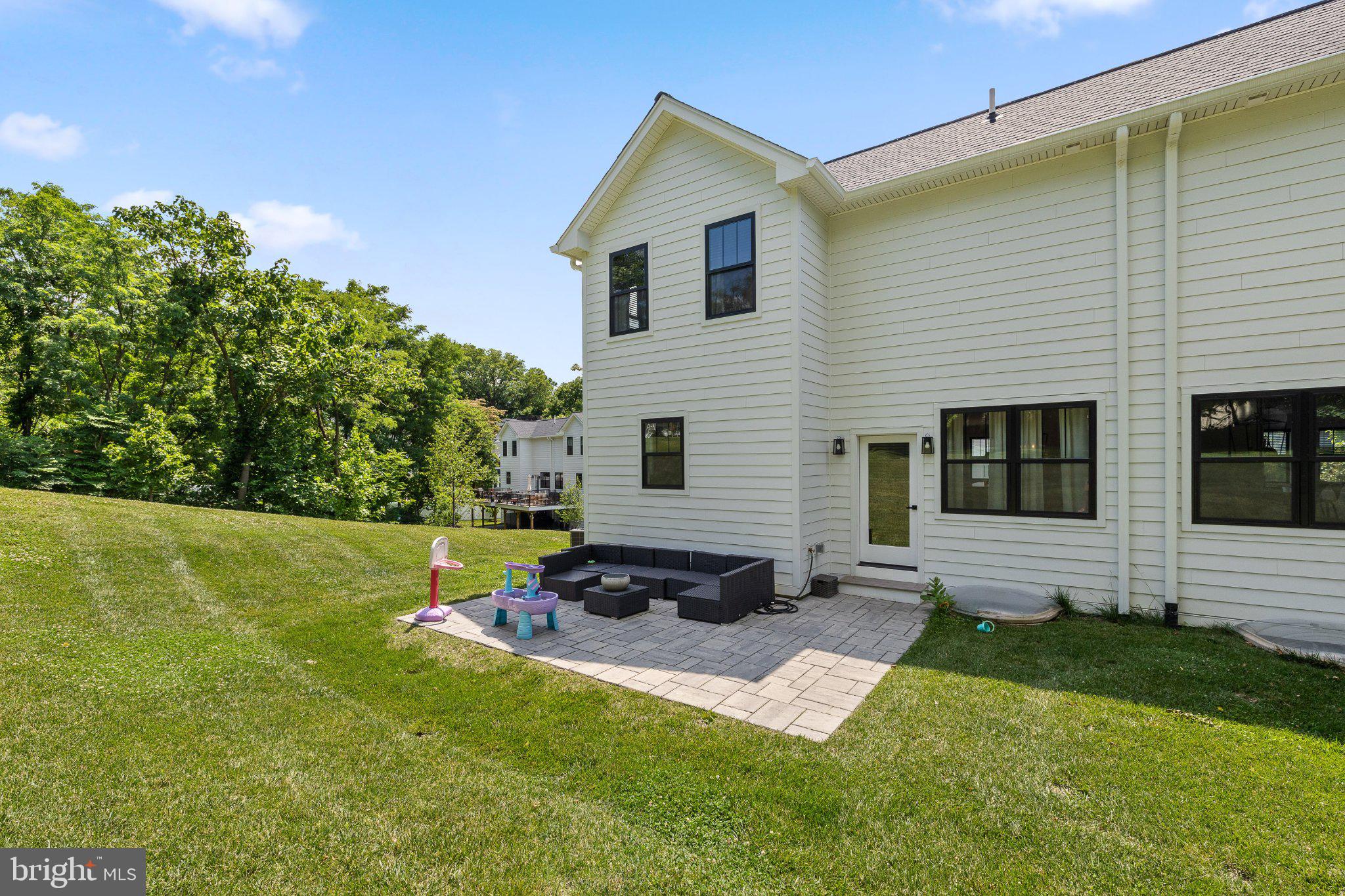 985 Henry Avenue Wayne, PA 19087 - Photo 28 of 28 Serene backyard retreat awaits you.