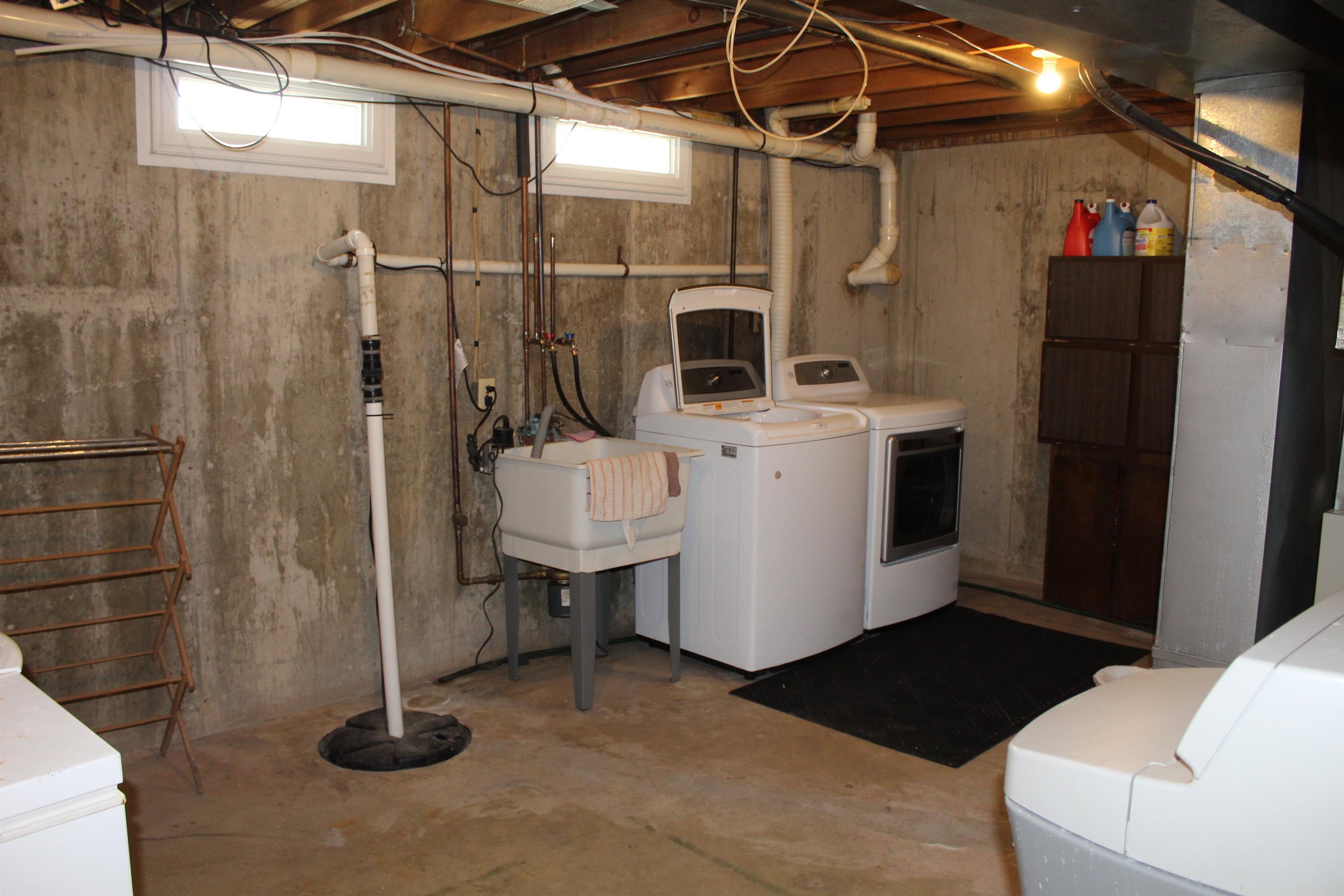 3157 Farrand Road Clio, MI 48420 - Photo 22 of 40 50100373-21.JPG