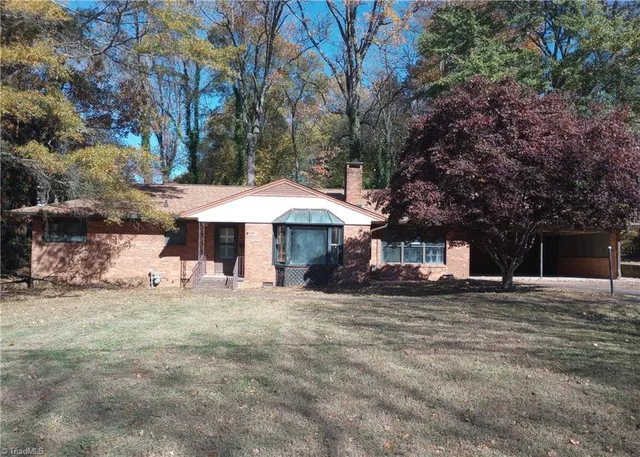 $135,000 | 708 Rockspring Road, High Point, NC 27262