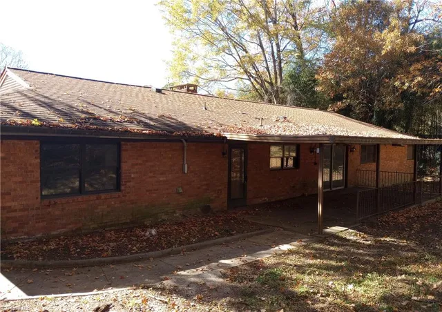 $135,000 | 708 Rockspring Road, High Point, NC 27262