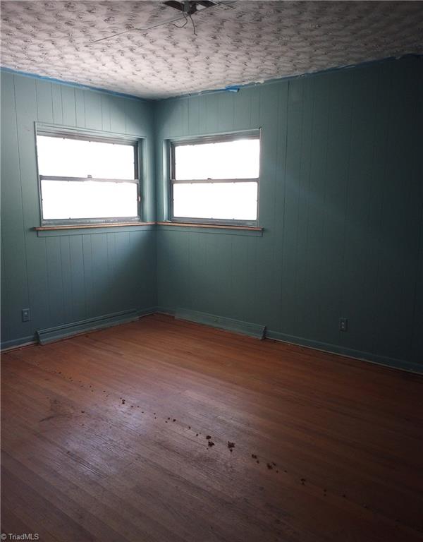 708 Rockspring Road High Point, NC 27262 - Photo 9 of 16