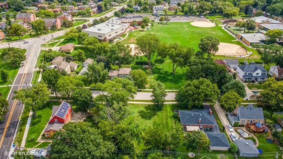 322 South Elm Street Itasca, IL 60143 - Photo 4 of 10 an aerial view of residential houses with outdoor space and street view