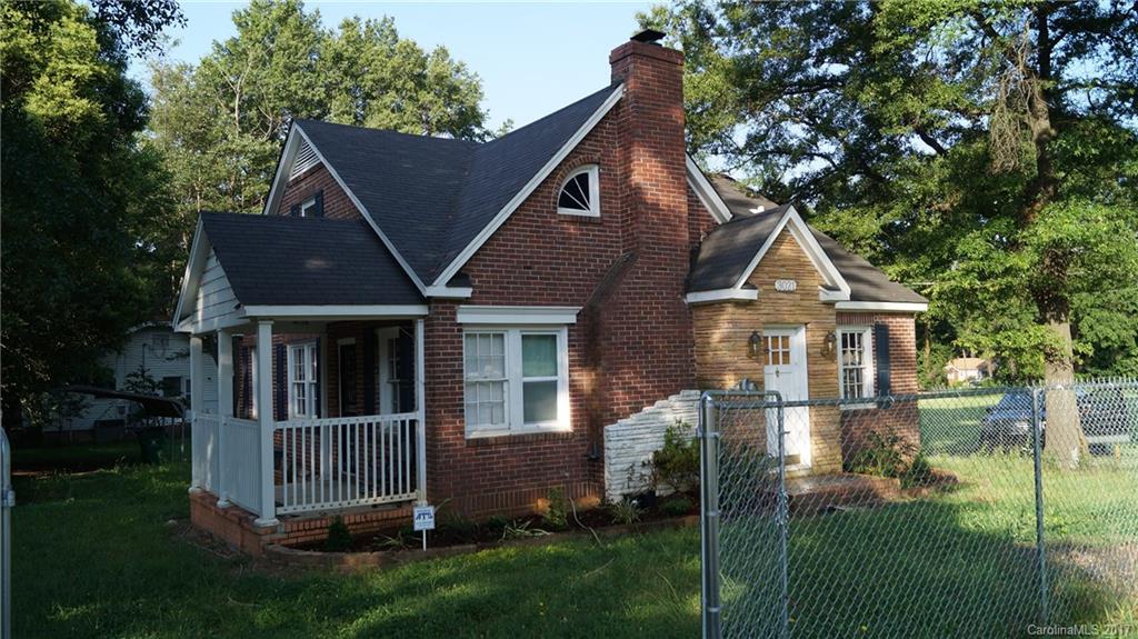 3021 Tuckaseegee Road Charlotte, NC 28208 - Photo 2 of 12