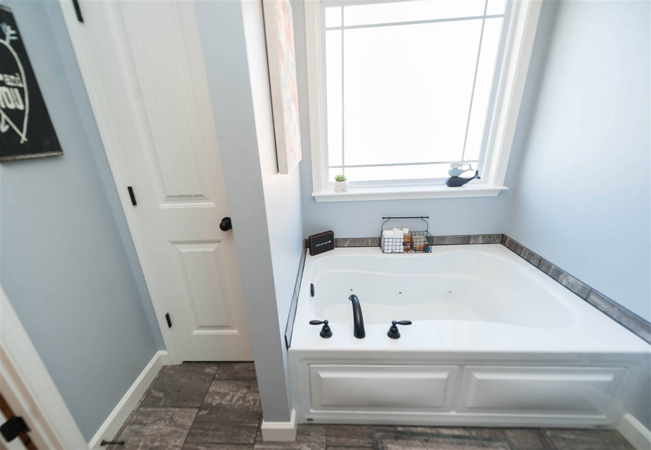 345 State Rd S-42-1013 Boiling Springs, SC 29316 - Photo 23 of 36 Bath