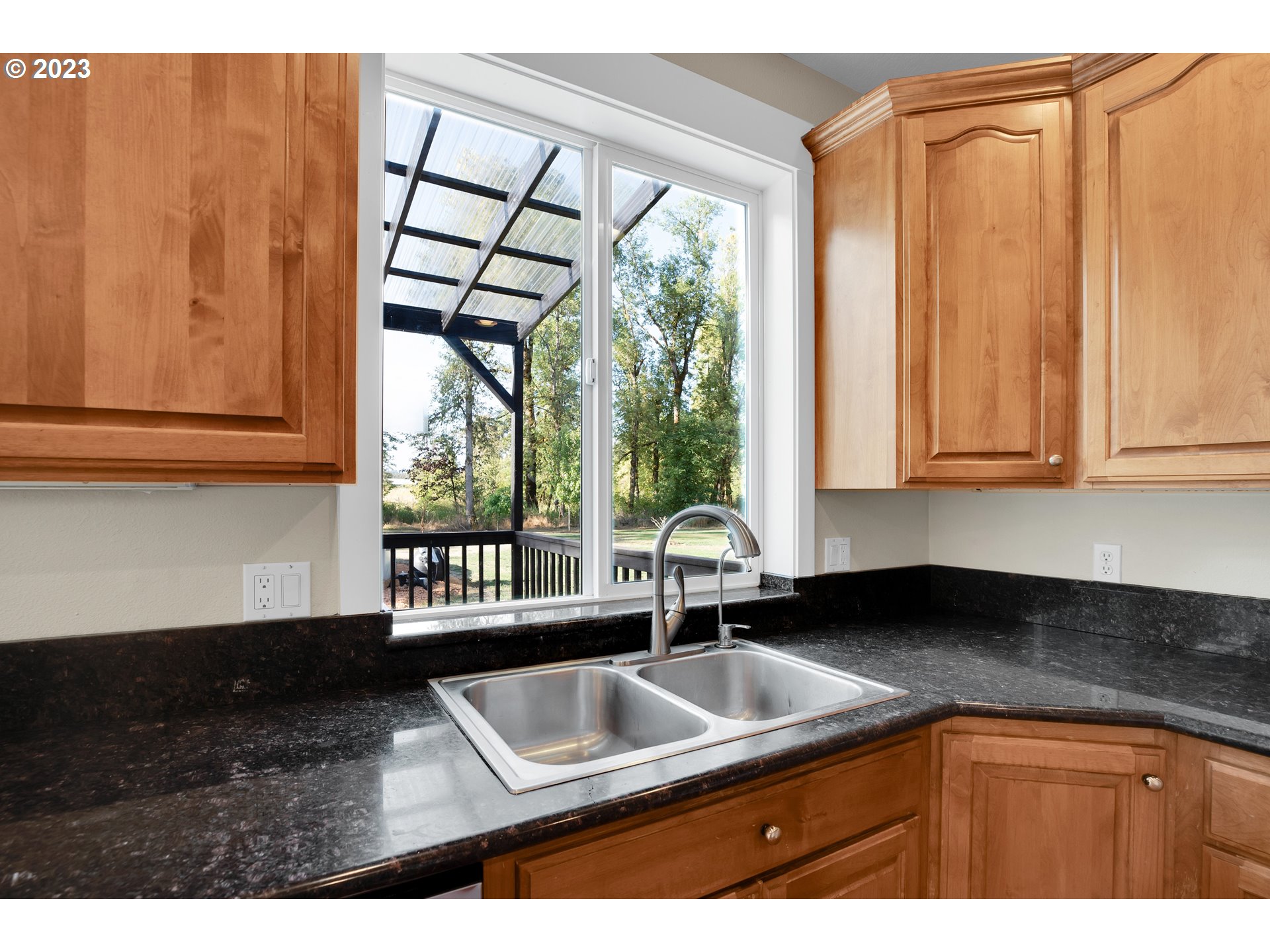 17621 South Palmer Road Oregon City, OR 97045 - Photo 15 of 48 Gallery Image 15
