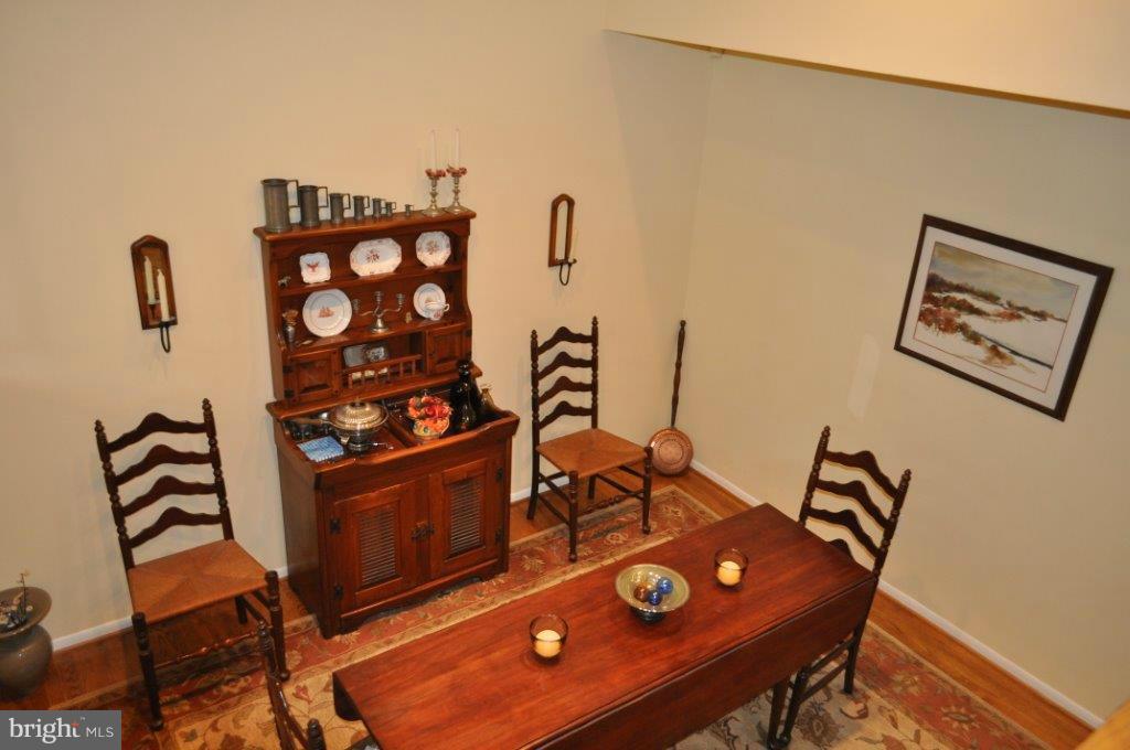 5565 Suffield Court Columbia, MD 21044 - Photo 10 of 30 a view of a workspace with furniture