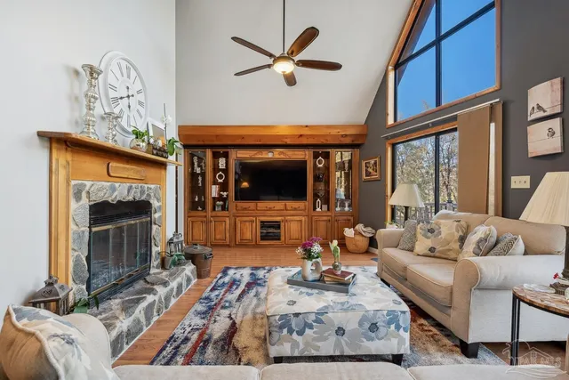 $600,000 | 7434 Pine Lake Circle, Milton, FL 32570