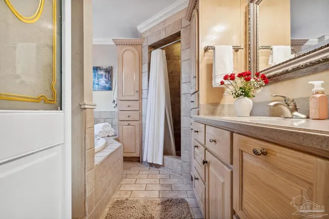 $600,000 | 7434 Pine Lake Circle, Milton, FL 32570