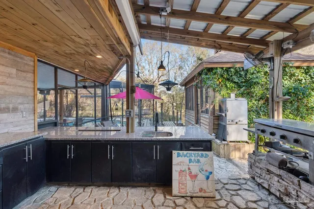 $600,000 | 7434 Pine Lake Circle, Milton, FL 32570