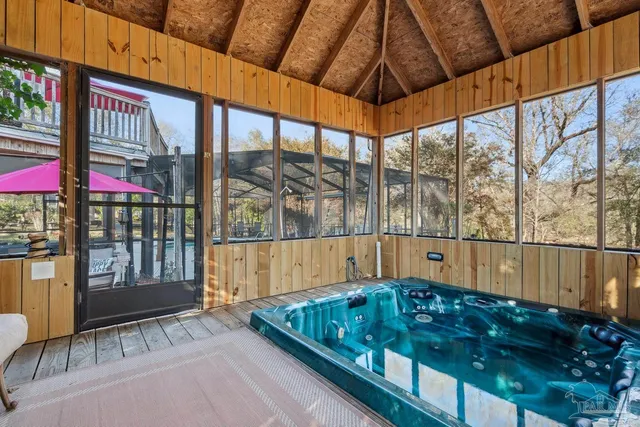 $600,000 | 7434 Pine Lake Circle, Milton, FL 32570