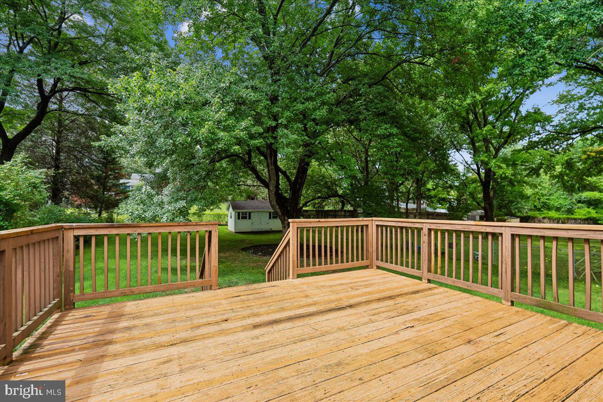 9817 Cherry Tree Lane Silver Spring, MD 20901 - Photo 22 of 73