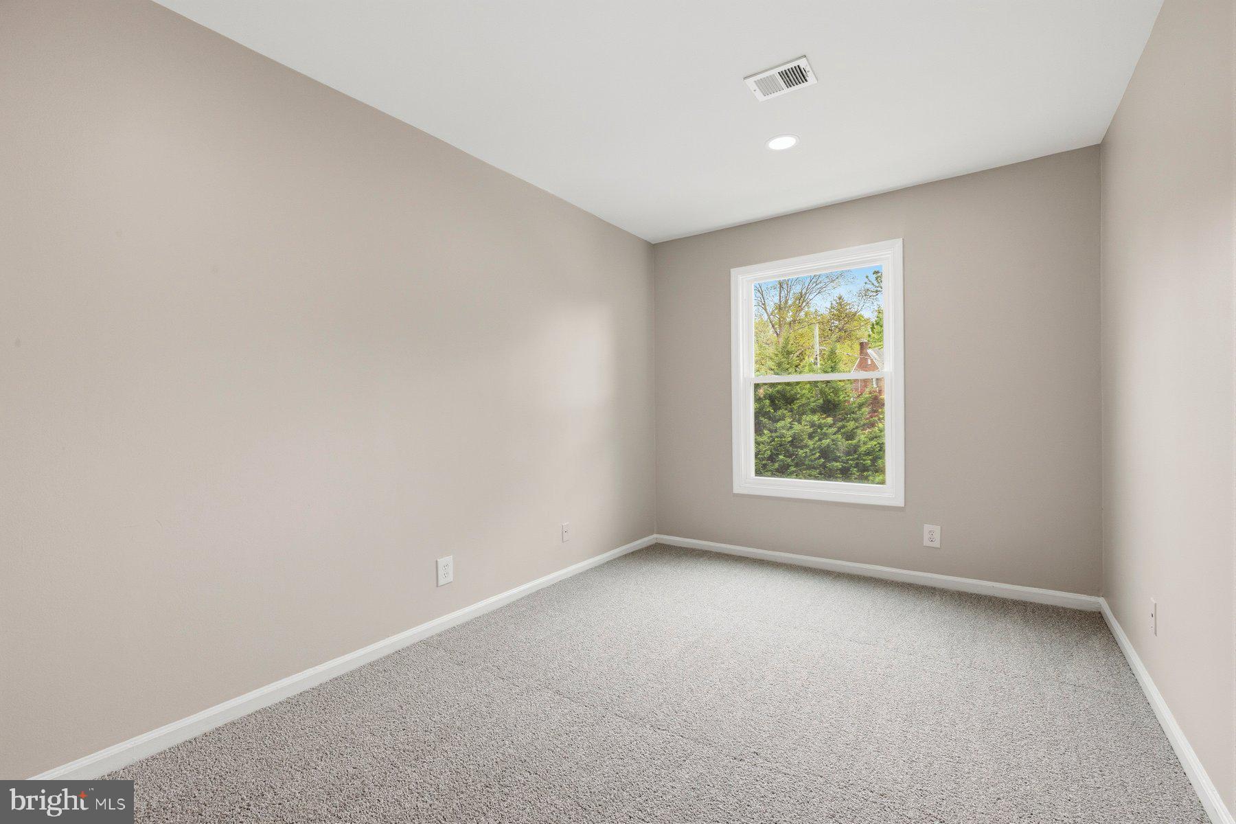 1923 Lyttonsville Road, Unit 1923 Silver Spring, MD 20910 - Photo 30 of 52