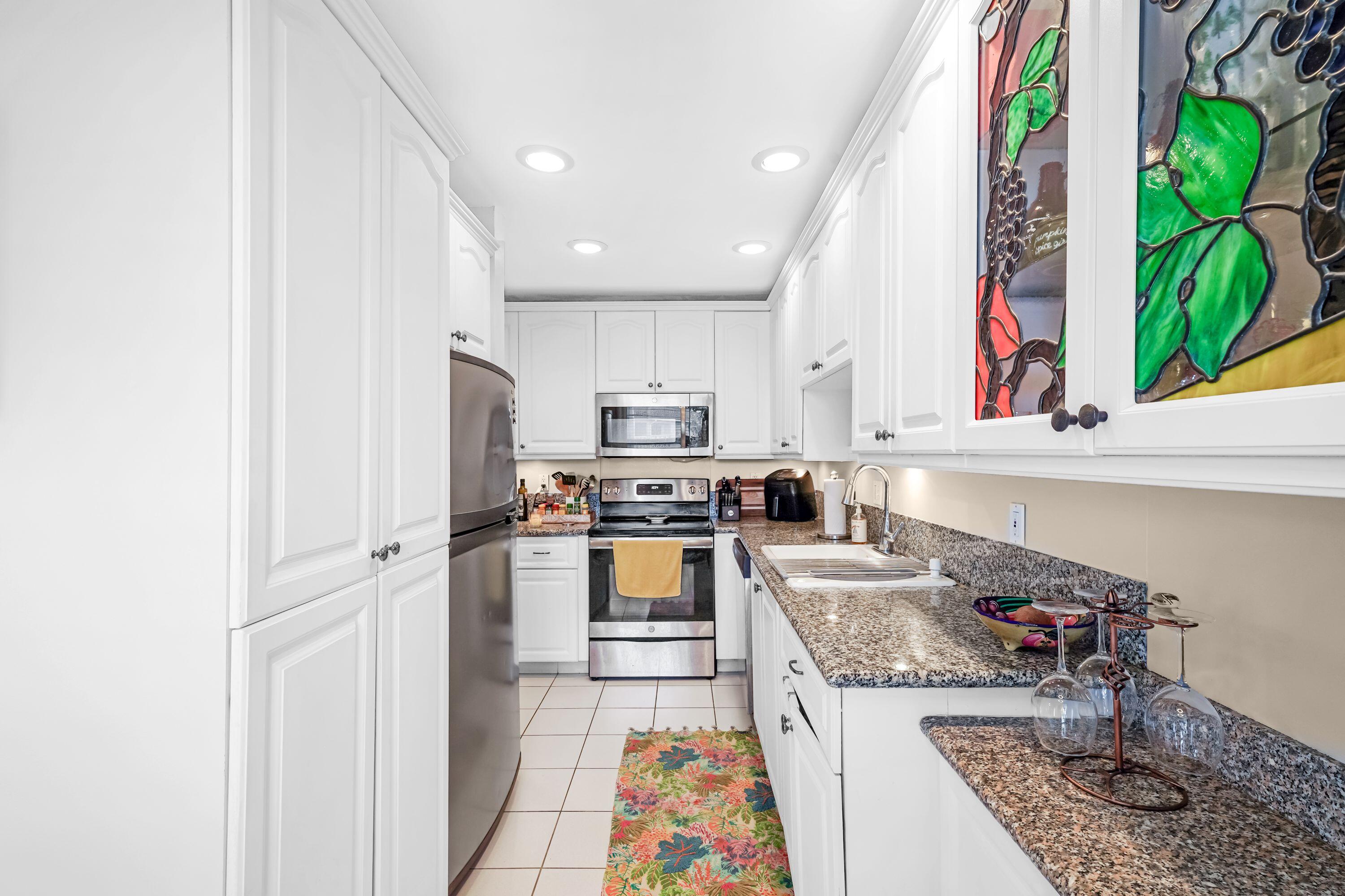 2835 Southwest 13th Street, Unit 201 Delray Beach, FL 33445 - Photo 7 of 45 ABC02334