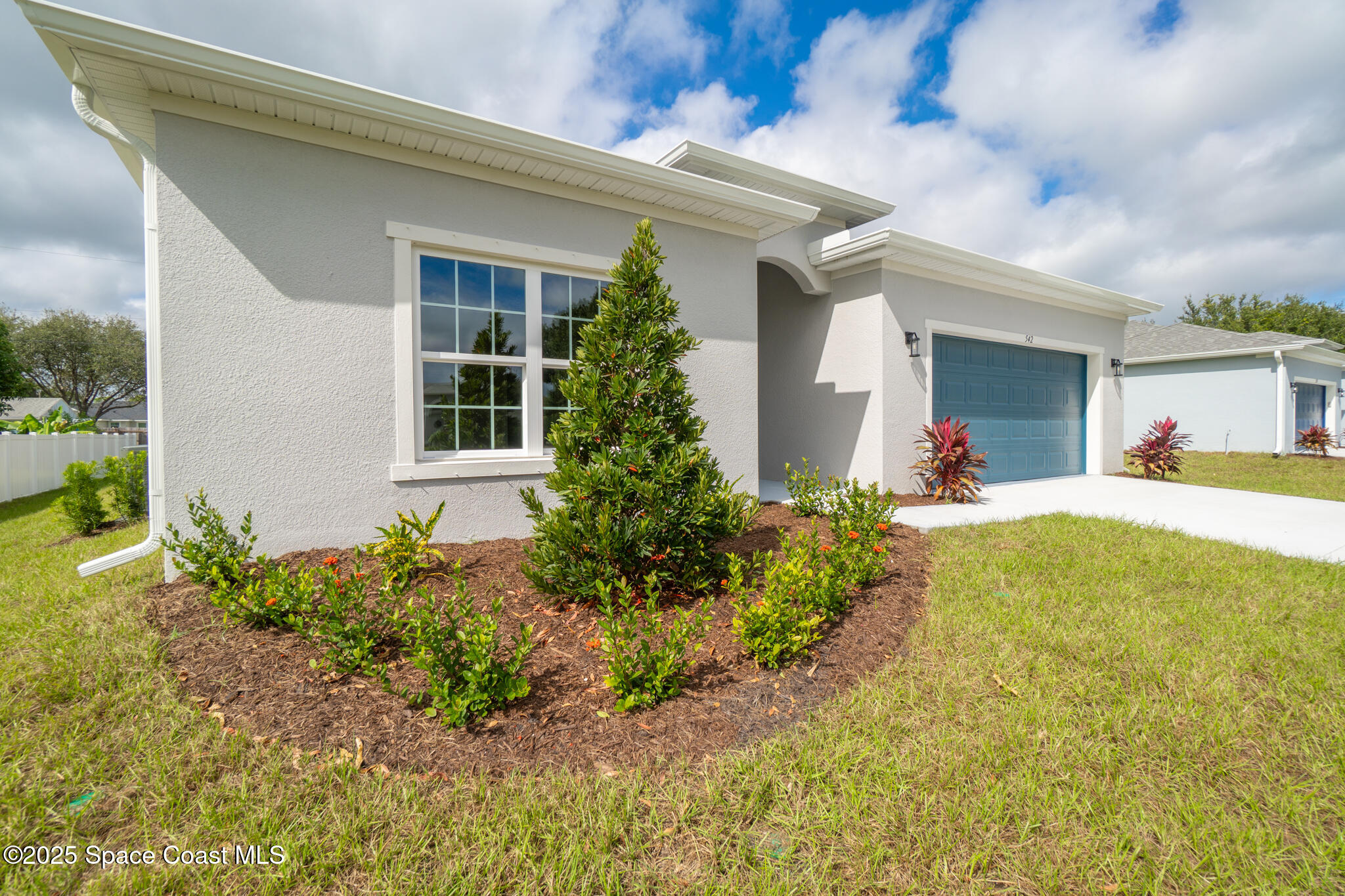 542 Degroodt Road Southwest Palm Bay, FL 32908 - Photo 13 of 70 542 De Groodt Rd SW, Palm Bay, FL 32908-