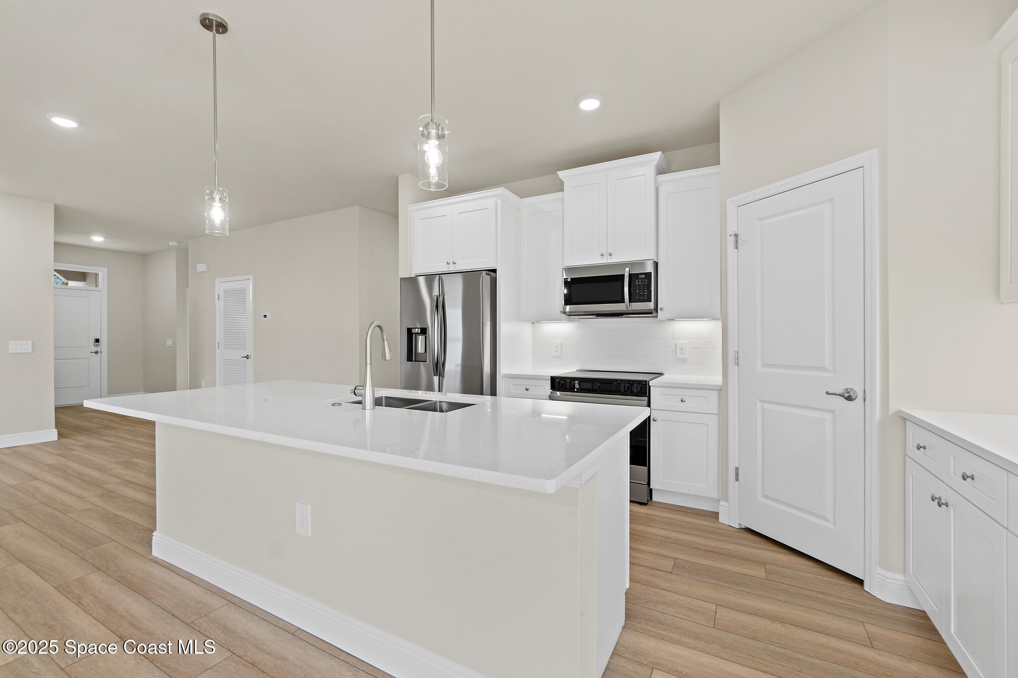 542 Degroodt Road Southwest Palm Bay, FL 32908 - Photo 19 of 70 542 De Groodt Rd SW, Palm Bay, FL 32908-