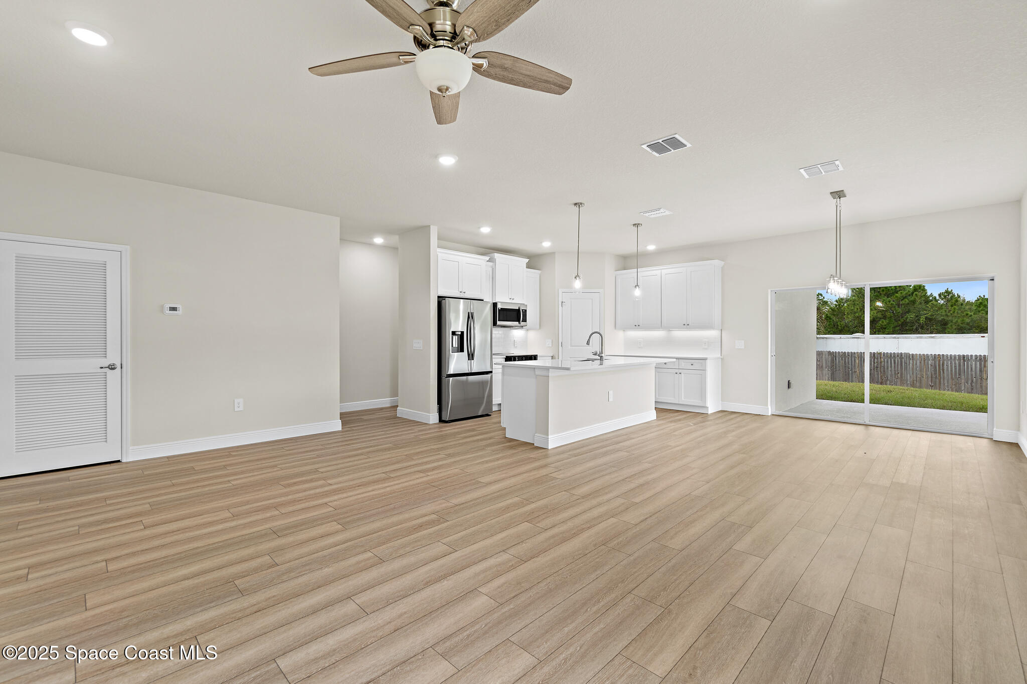 542 Degroodt Road Southwest Palm Bay, FL 32908 - Photo 22 of 70 542 De Groodt Rd SW, Palm Bay, FL 32908-