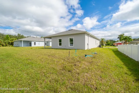 $329,000 | 542 Degroodt Road Southwest, Palm Bay, FL 32908