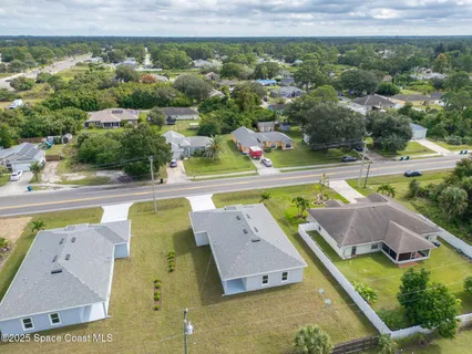 $329,000 | 542 Degroodt Road Southwest, Palm Bay, FL 32908