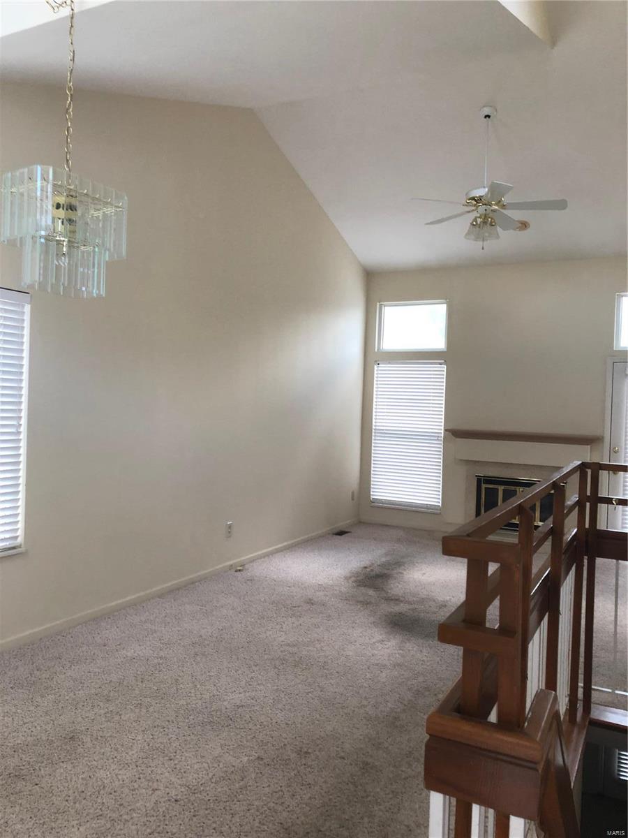 1808 Ridgeview Cir Drive Ballwin, MO 63021 - Photo 2 of 7 Gallery Image 2