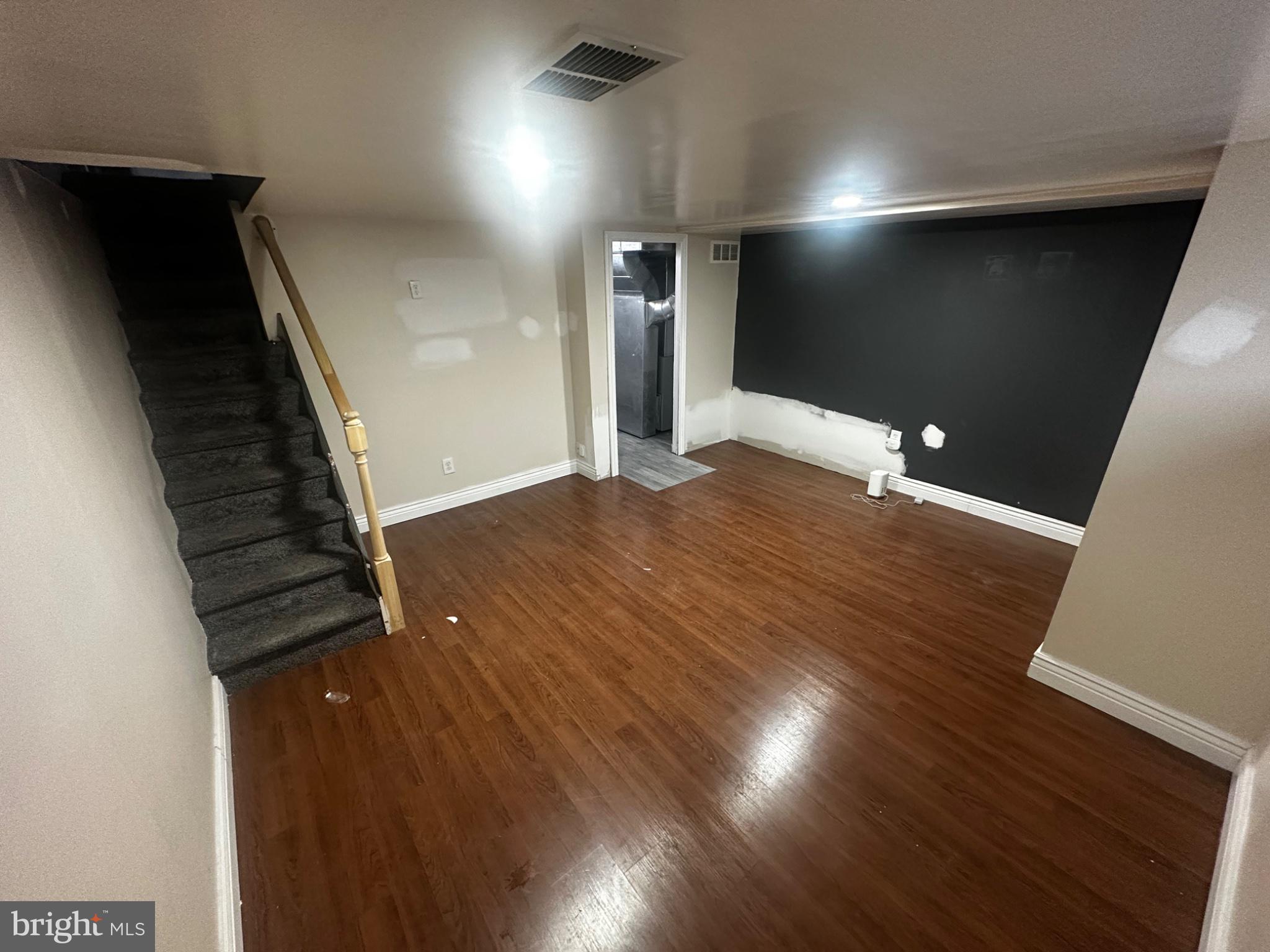 3050 Willits Road Philadelphia, PA 19136 - Photo 17 of 22 Spacious room with modern appeal.