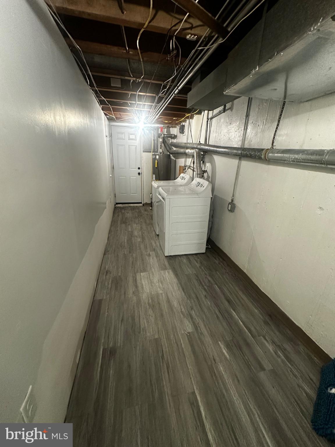3050 Willits Road Philadelphia, PA 19136 - Photo 20 of 22 Bright and functional laundry corridor.