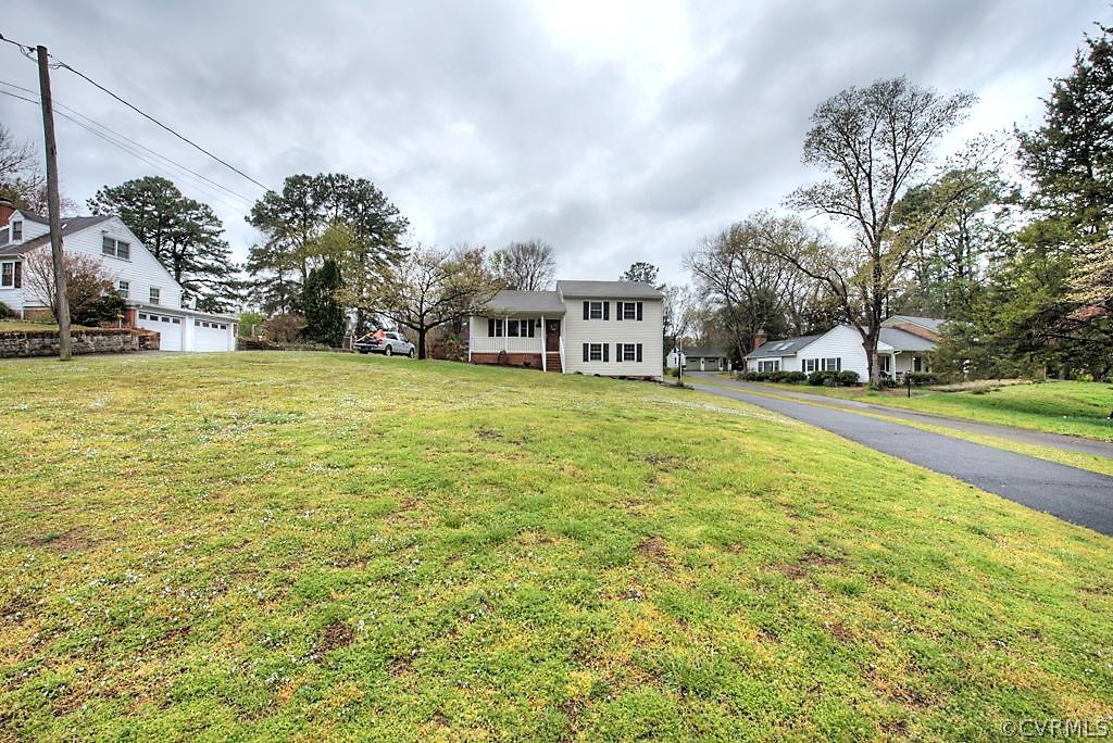 8306 Woodman Road Henrico, VA 23228 - Photo 4 of 48 Gallery Image 4