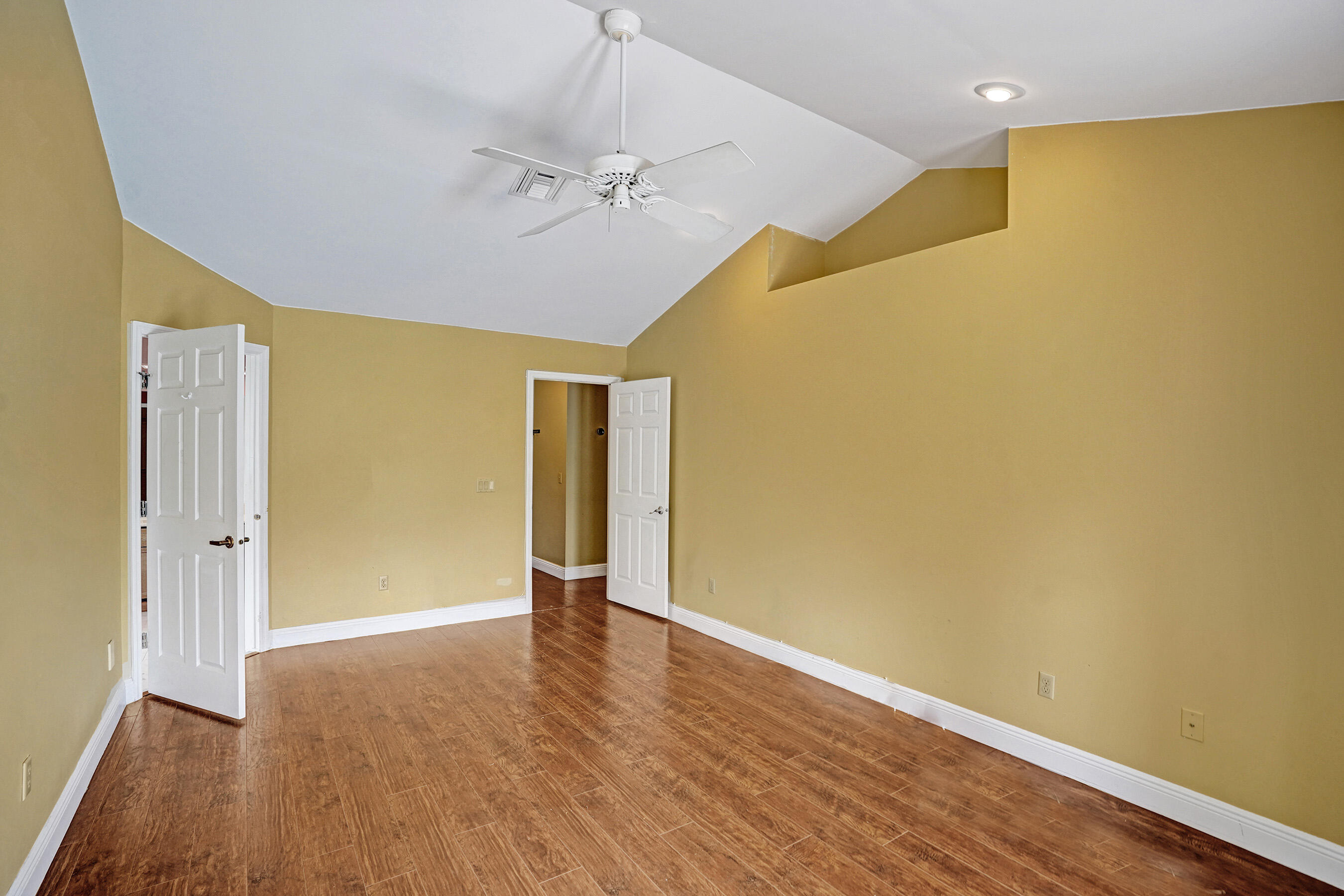 10732 Sea Cliff Circle Boca Raton, FL 33498 - Photo 11 of 31 First Floor Suite