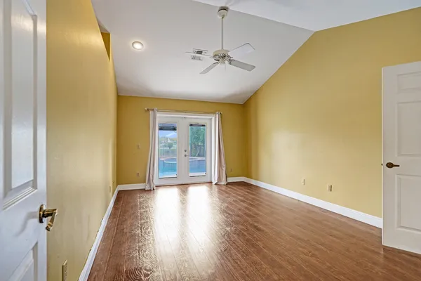 $5,100 | 10732 Sea Cliff Circle, Boca Raton, FL 33498