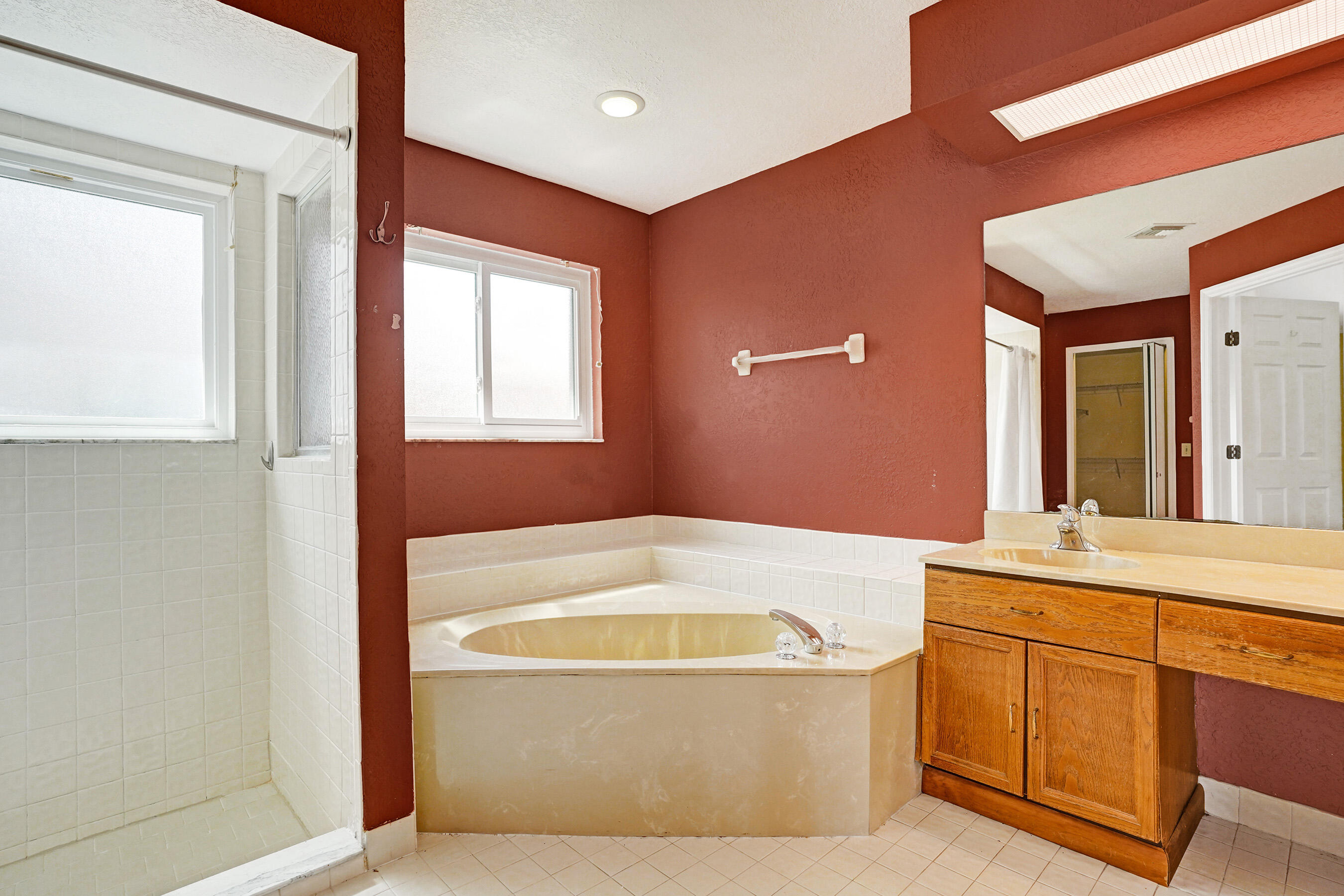 10732 Sea Cliff Circle Boca Raton, FL 33498 - Photo 13 of 31 Primary Bath