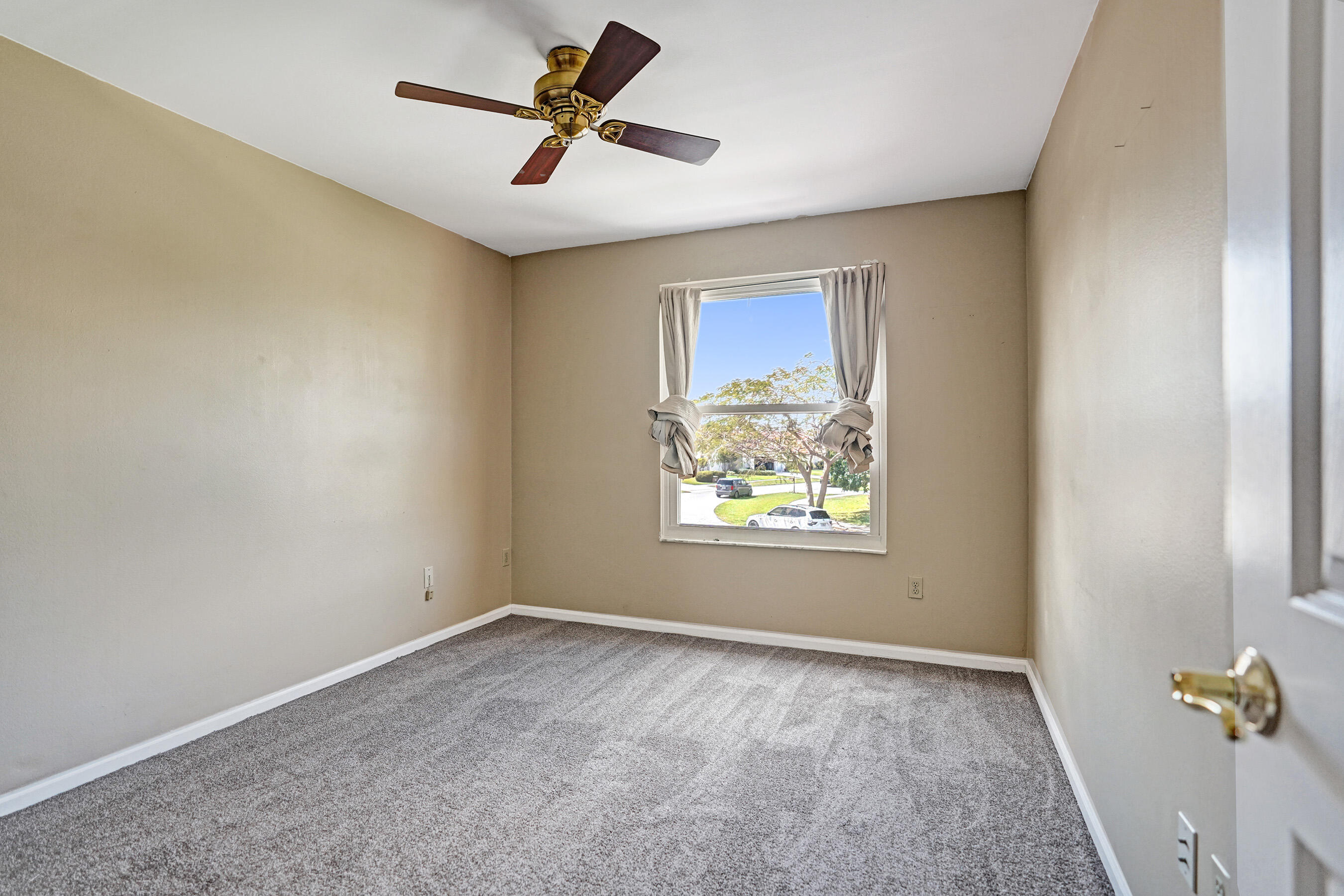 10732 Sea Cliff Circle Boca Raton, FL 33498 - Photo 14 of 31 Guest bedroom