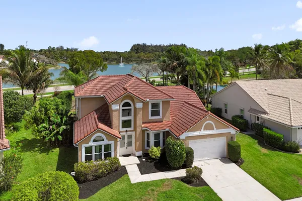 $5,100 | 10732 Sea Cliff Circle, Boca Raton, FL 33498