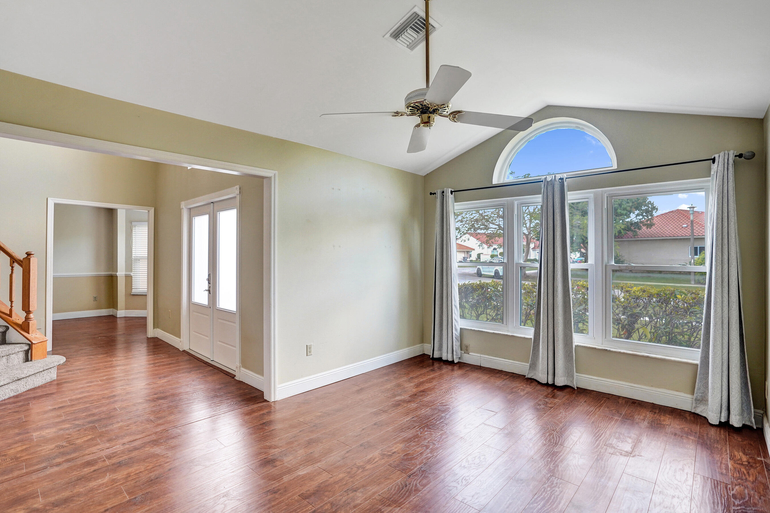 10732 Sea Cliff Circle Boca Raton, FL 33498 - Photo 5 of 31 Open and Bright