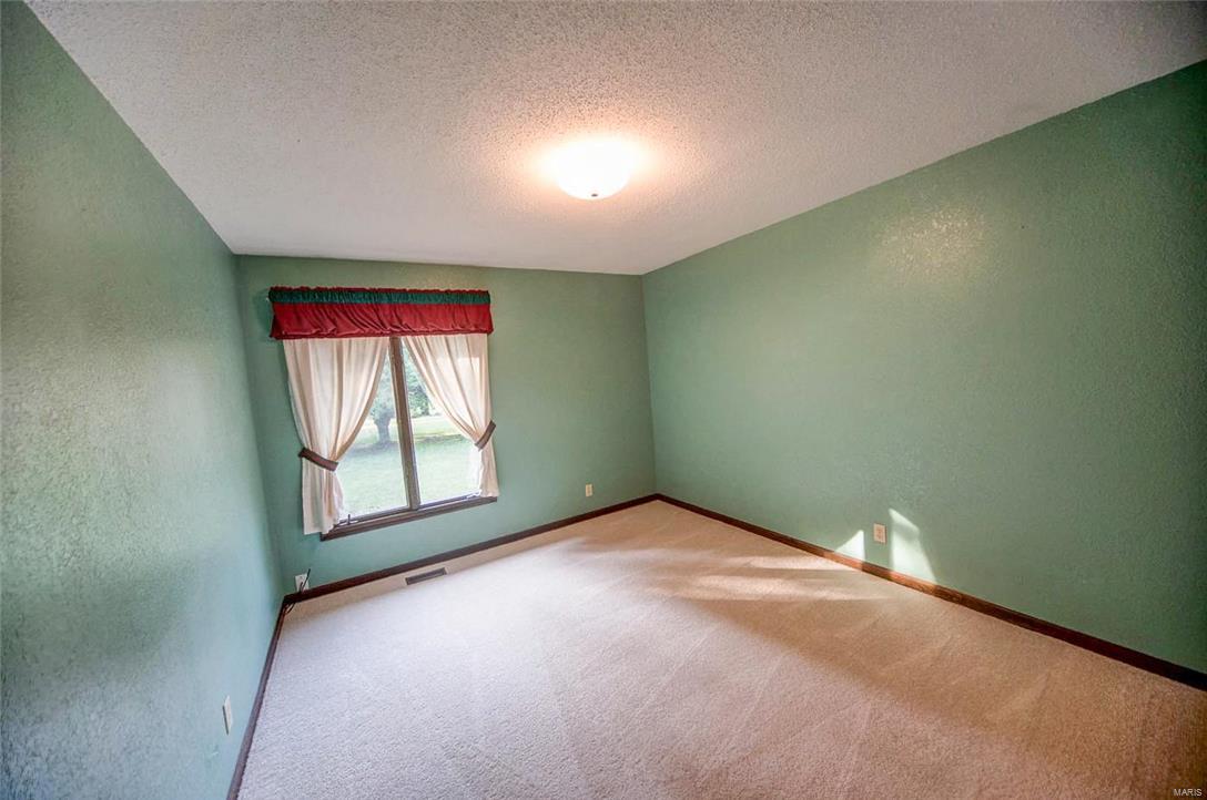 6101 Town Hall Road Belleville, IL 62223 - Photo 16 of 66 Gallery Image 16