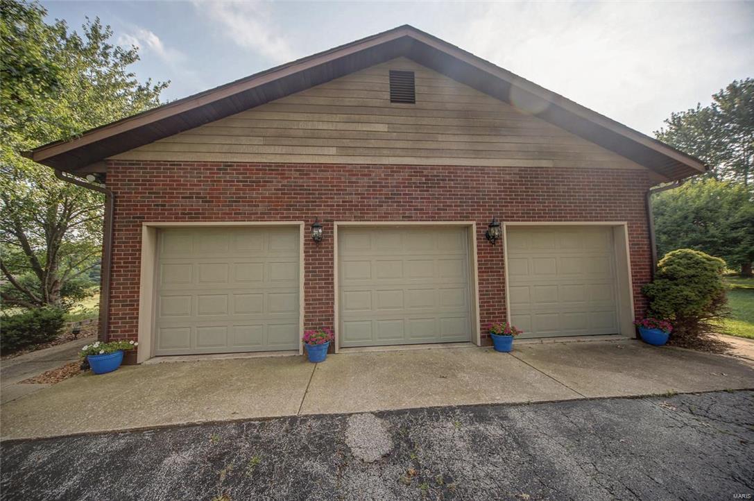 6101 Town Hall Road Belleville, IL 62223 - Photo 29 of 66 Gallery Image 29