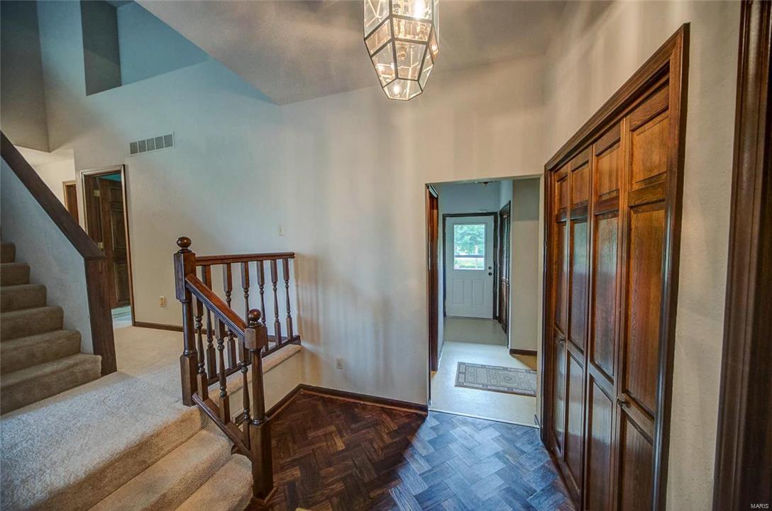 6101 Town Hall Road Belleville, IL 62223 - Photo 5 of 66 Gallery Image 5