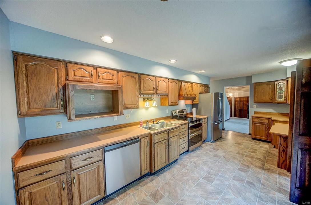6101 Town Hall Road Belleville, IL 62223 - Photo 10 of 66 Gallery Image 10