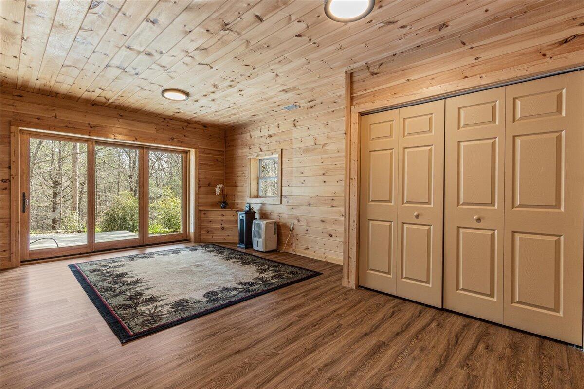 205 Holder Cemetery Road Tellico Plains, TN 37385 - Photo 22 of 43 Basement Den