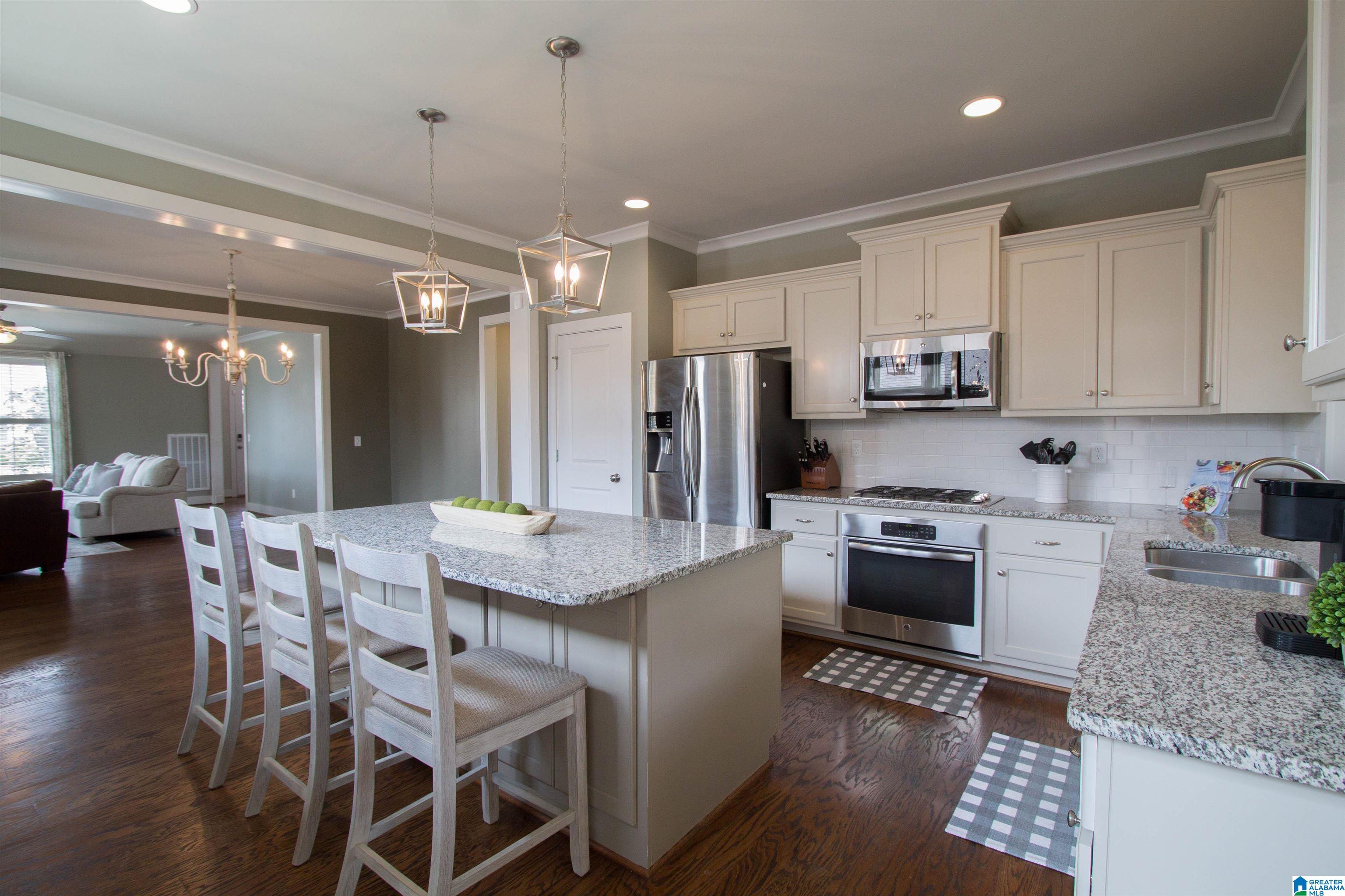 1049 Evan Circle Chelsea, AL 35043 - Photo 12 of 38