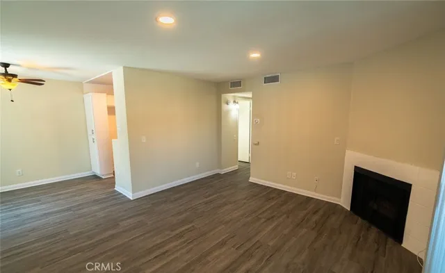 $3,200 | 4406 Cahuenga Boulevard, Unit 209, Toluca Lake, CA 91602