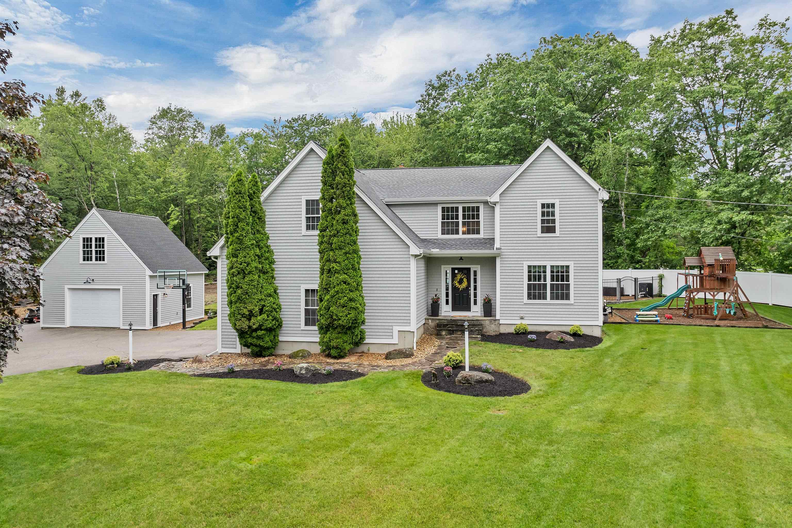 142 Flint Road Candia, NH 03034 - Photo 3 of 60