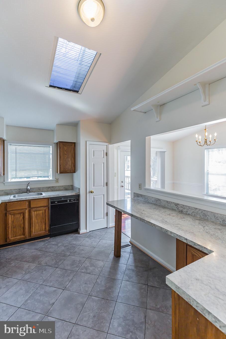 11592 Ropeknot Road Lusby, MD 20657 - Photo 12 of 30 Gallery Image 12