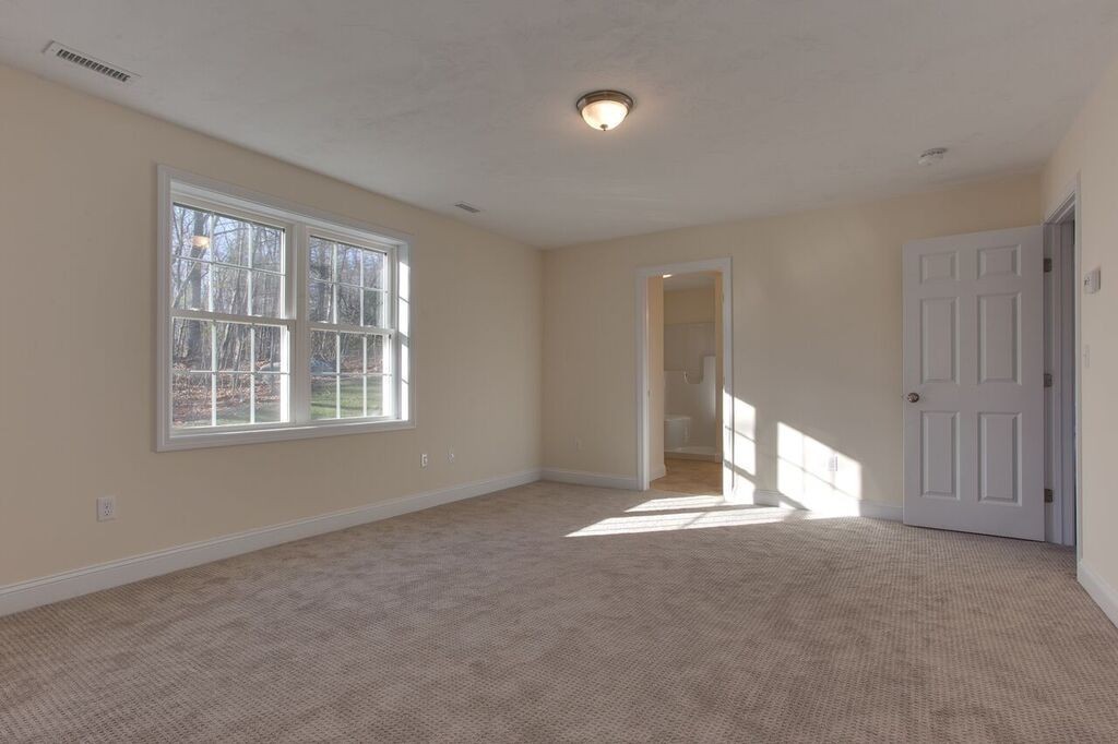 19 Ladybank Road Worcester, MA 01606 - Photo 12 of 28 Gallery Image 12