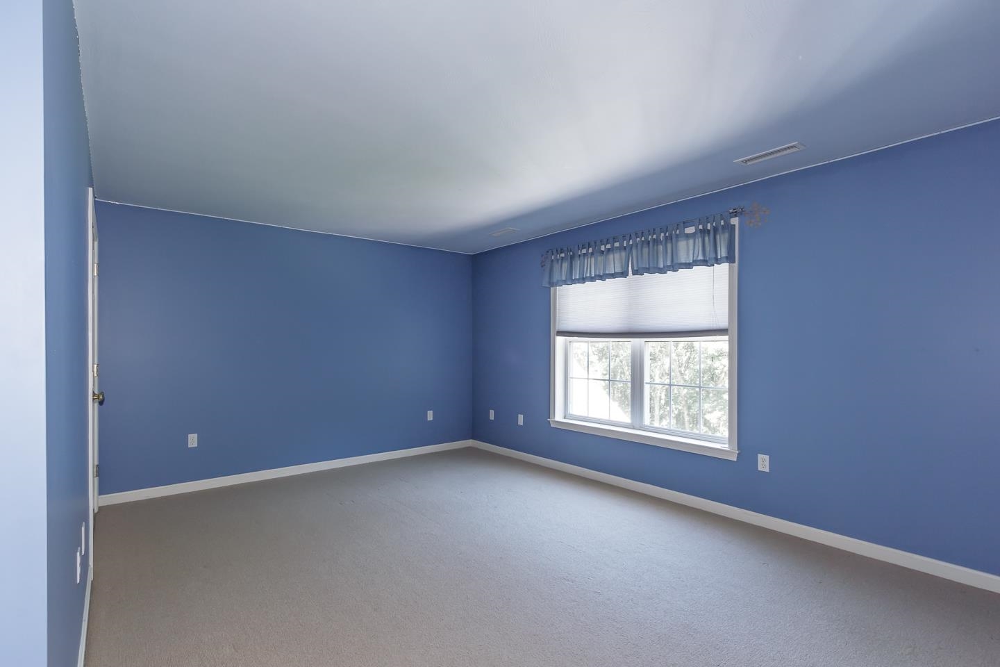 42 Partridge Road Windham, NH 03087 - Photo 23 of 40