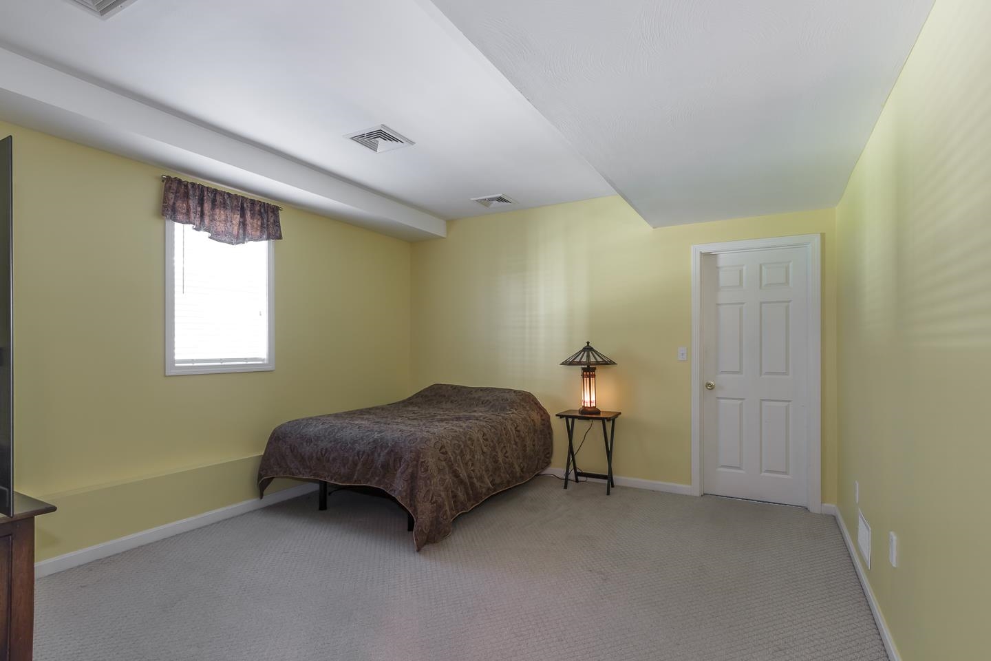 42 Partridge Road Windham, NH 03087 - Photo 34 of 40